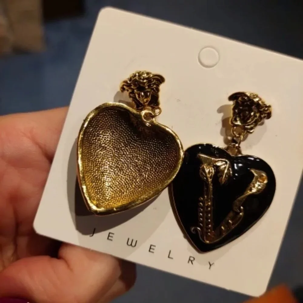 Lux Ver V-Shape red Heart Earrings Fashion Exaggerated Earrings Women's Jewelry - Picture 5 of 8